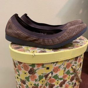 Cole Haan Ballet Suede Women’s Shoes Size 7.5